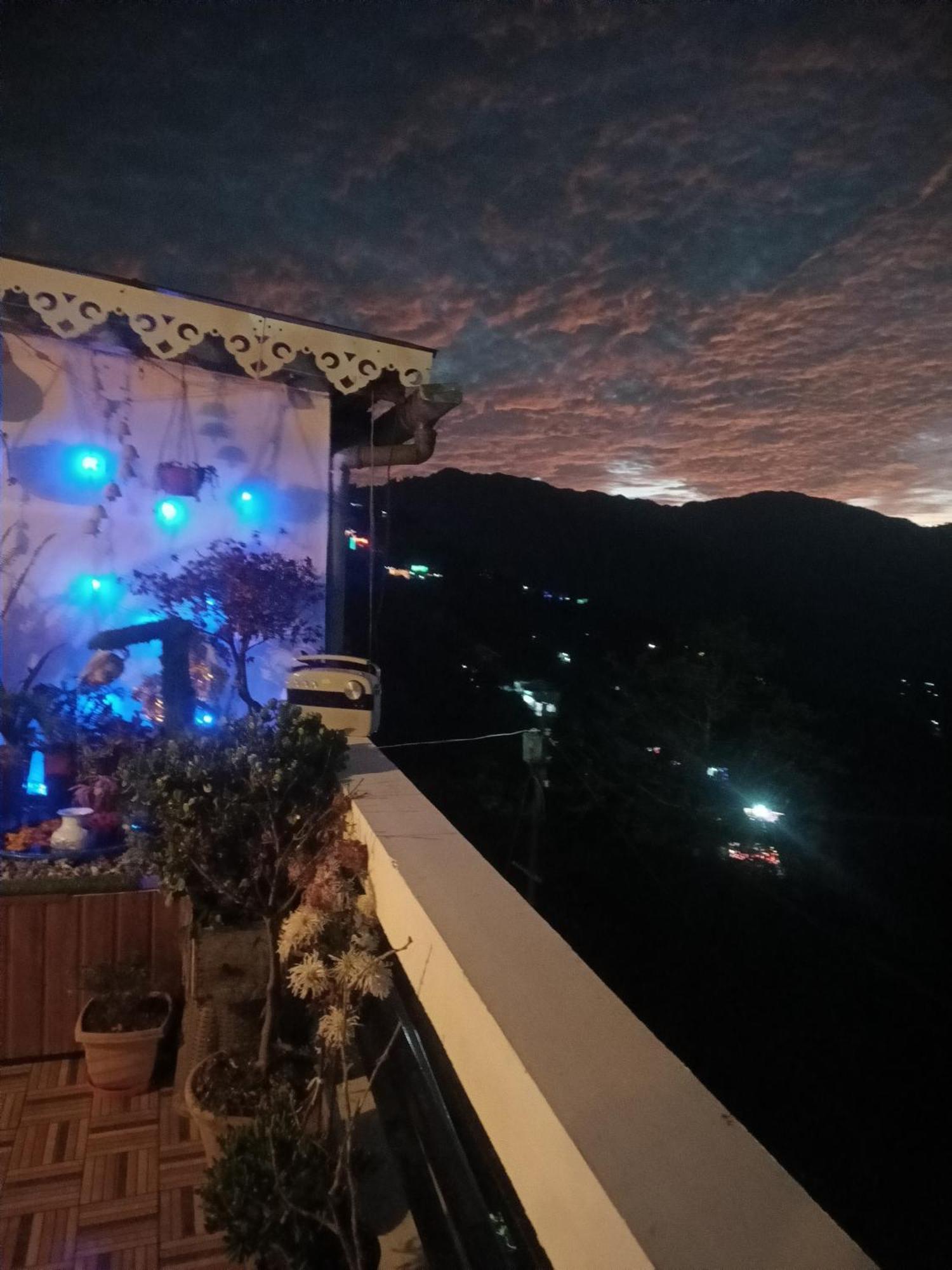 The Sunset Nest Offbeat Homestay Дарджилинг Экстерьер фото
