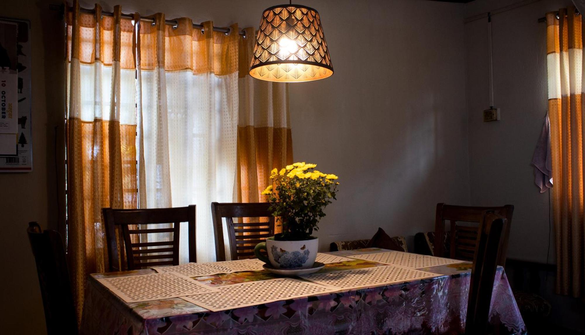 The Sunset Nest Offbeat Homestay Дарджилинг Экстерьер фото