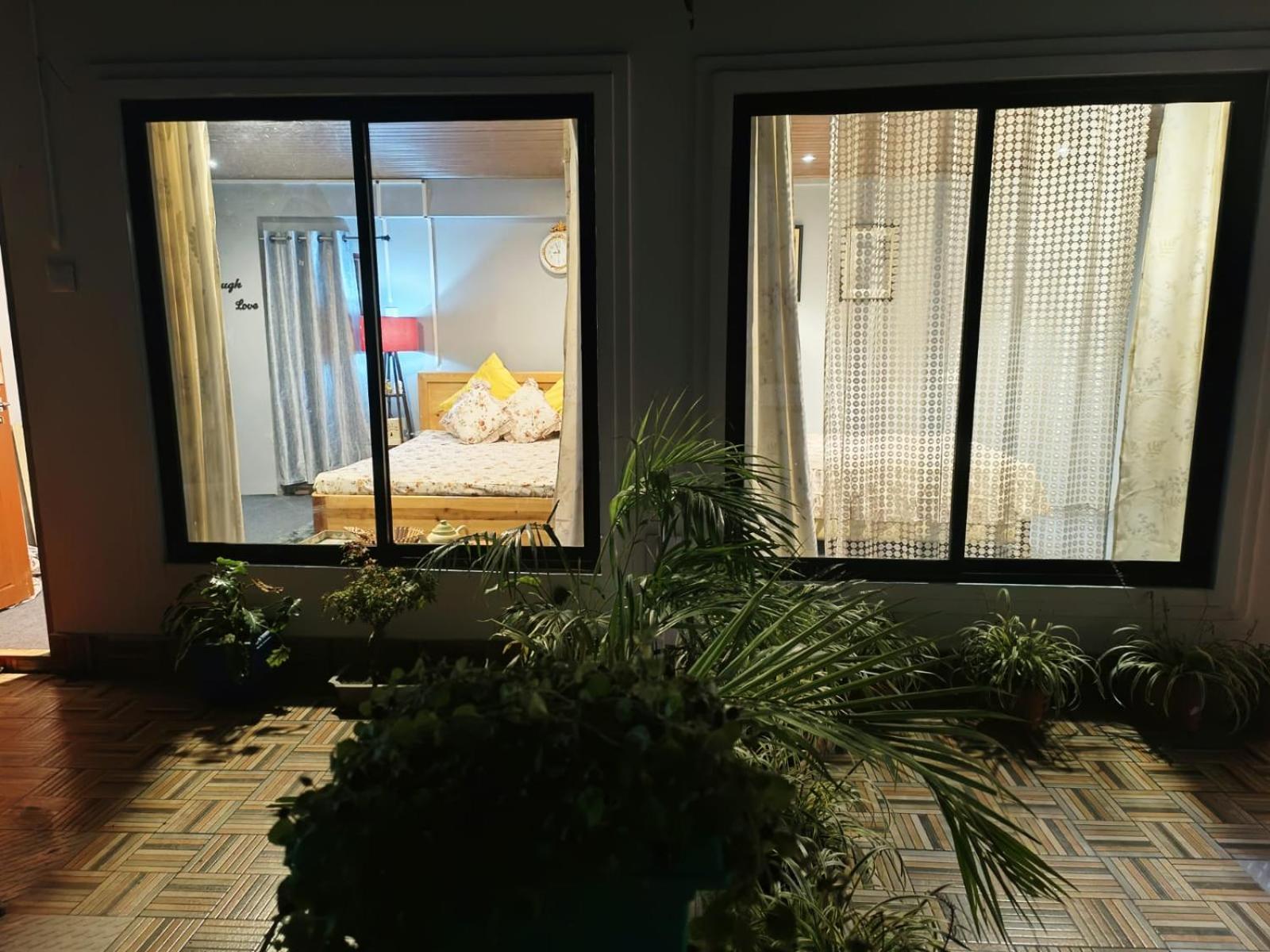 The Sunset Nest Offbeat Homestay Дарджилинг Экстерьер фото